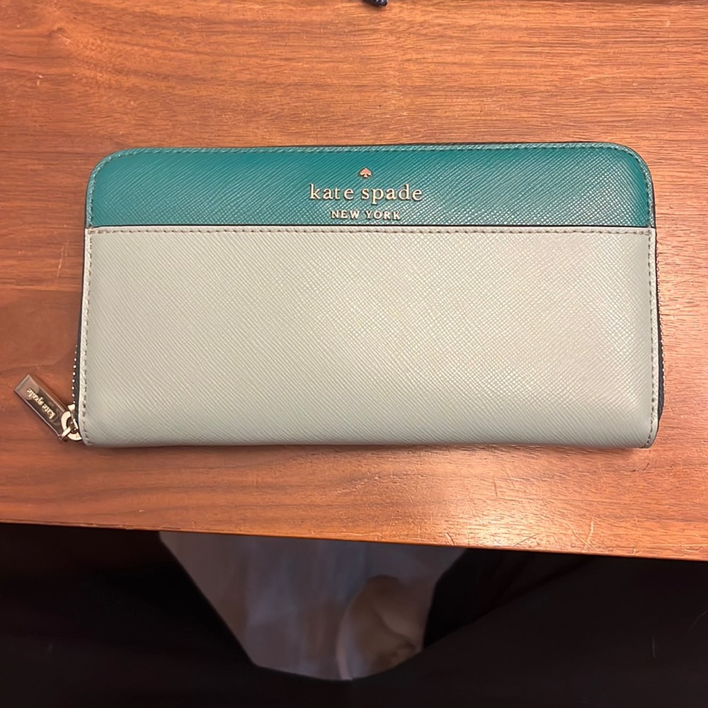 Kate Spade Staci Saffiano Continental Slim Bifold Wallet
